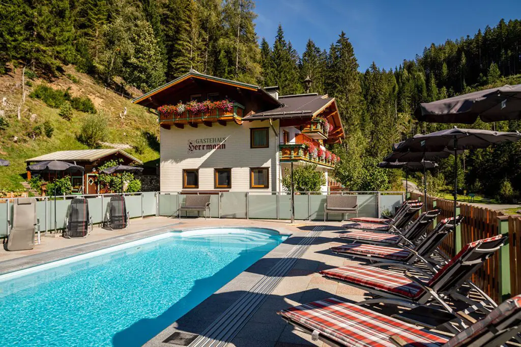 Garten im Gästehaus Herrmann, Filzmoos Garten im Gästehaus Herrmann, Filzmoos