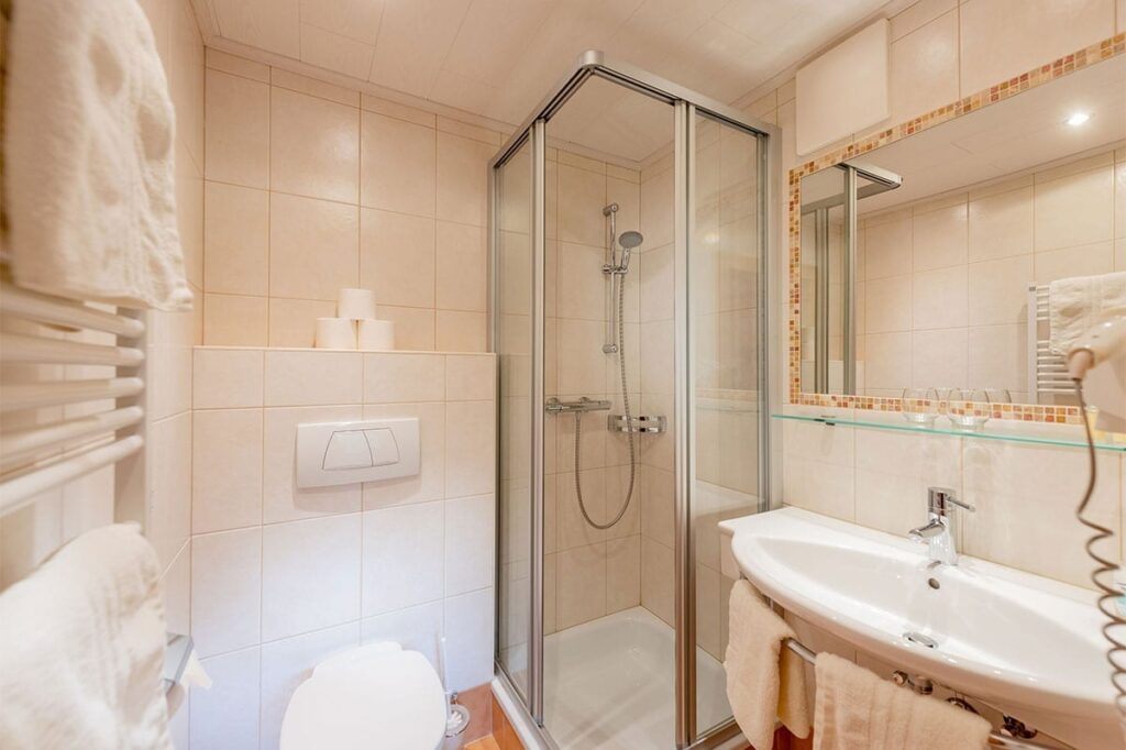Wohlfühl-Dreibettzimmer in Filzmoos, Gästehaus Herrmann